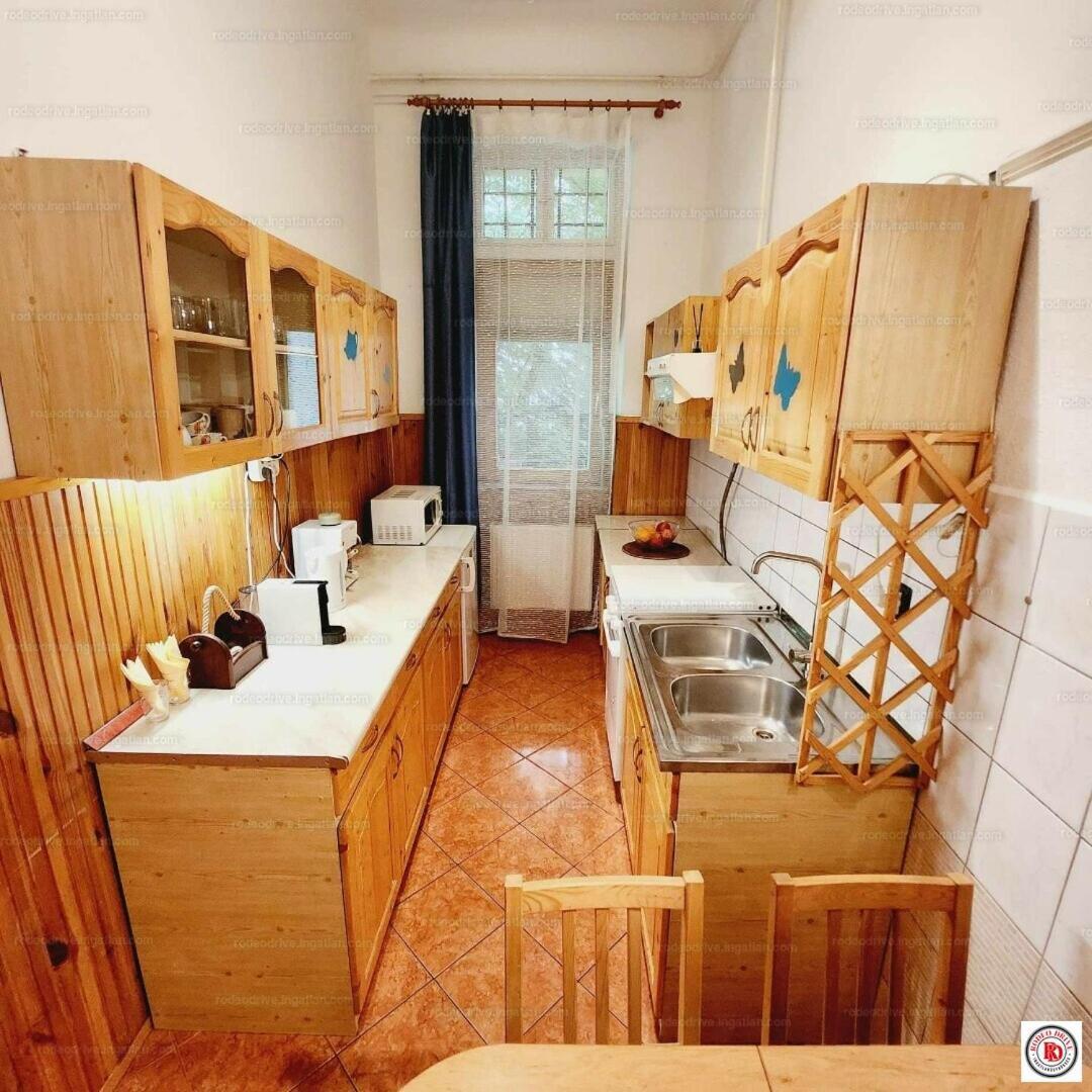 Kriszti Apartment Budapest Luaran gambar